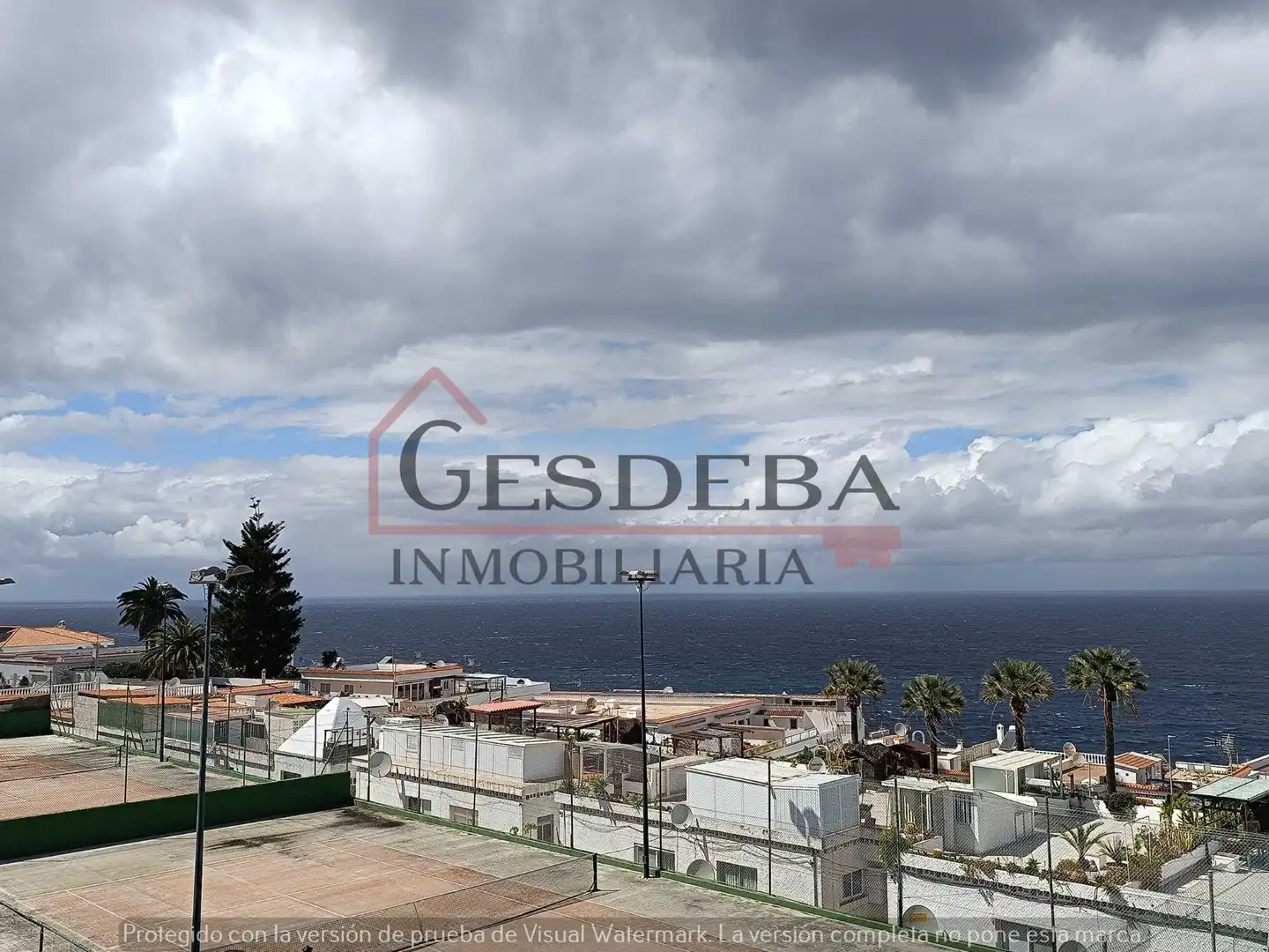 Casa adosada en venta en Calle los Claveles, Longuera - Toscal