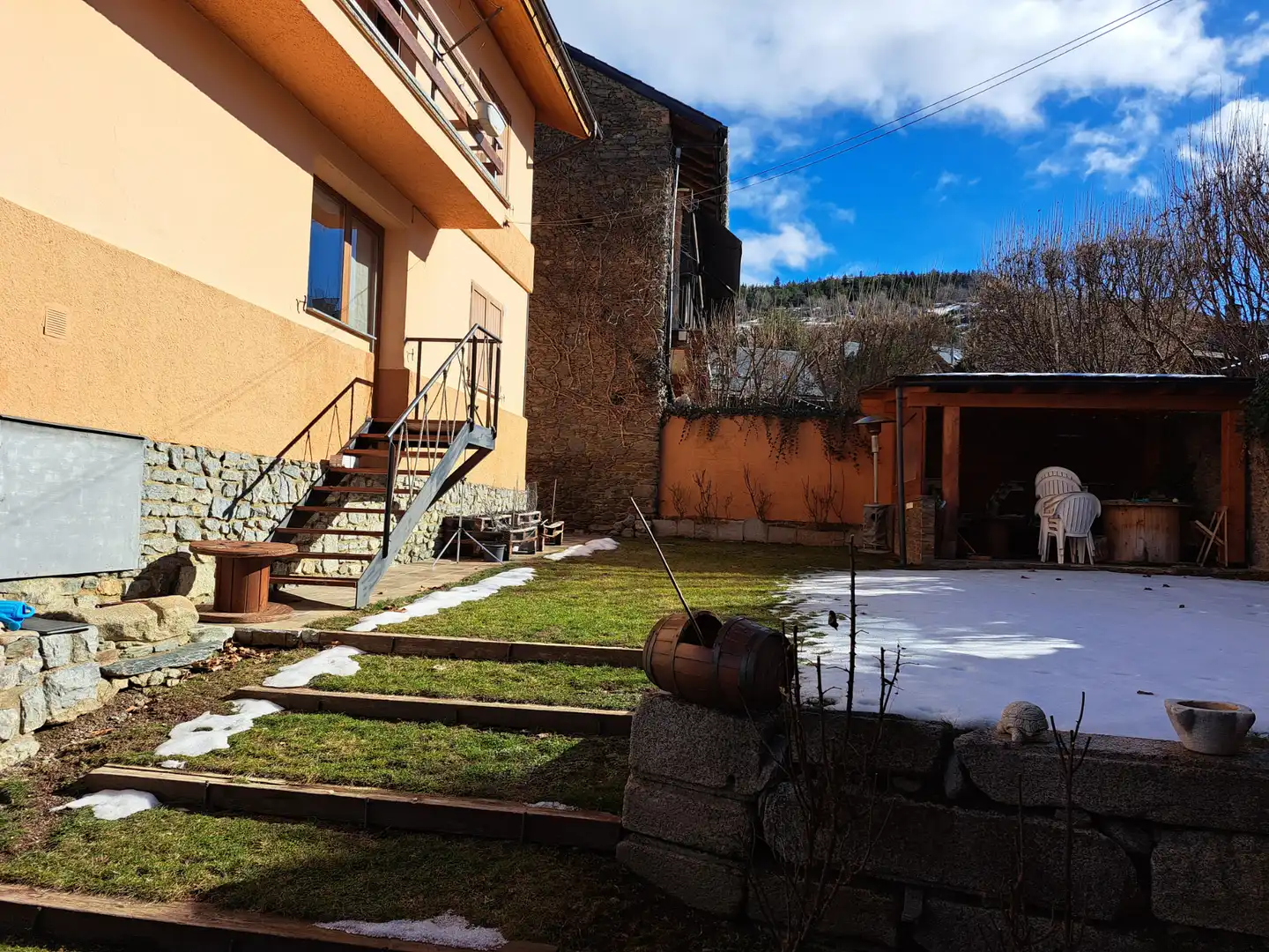 Jardí de Casa o xalet en venda en Fontanals de Cerdanya amb Calefacció, Terrassa i Moblat