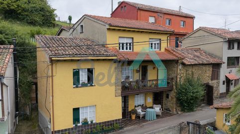 Foto 2 de Casa adosada en venda a Espinera, La Felguera, Langreo