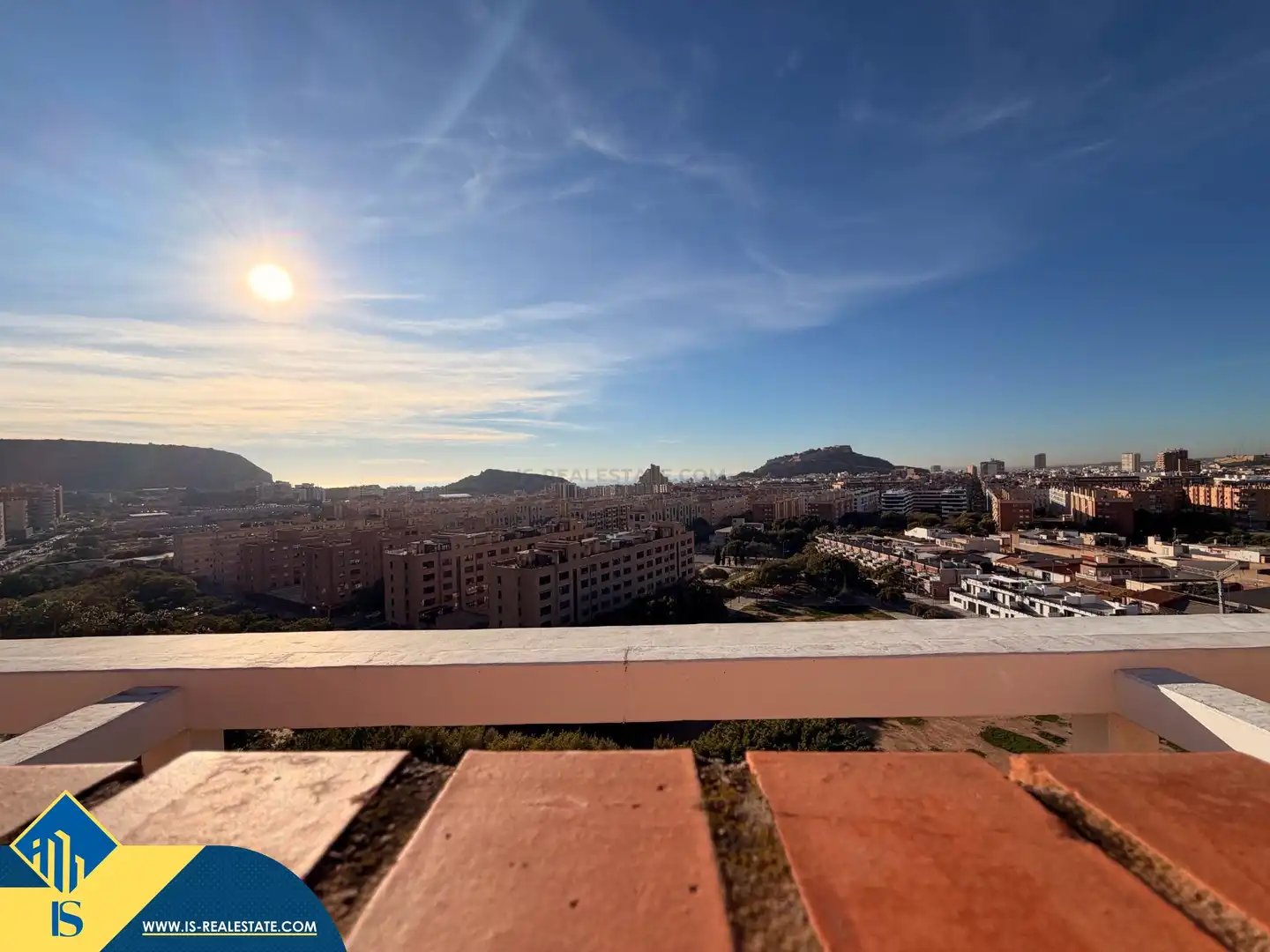 Exterior view of Duplexes for sale in Alicante / Alacant  with Terrace, Furnished and Community pool