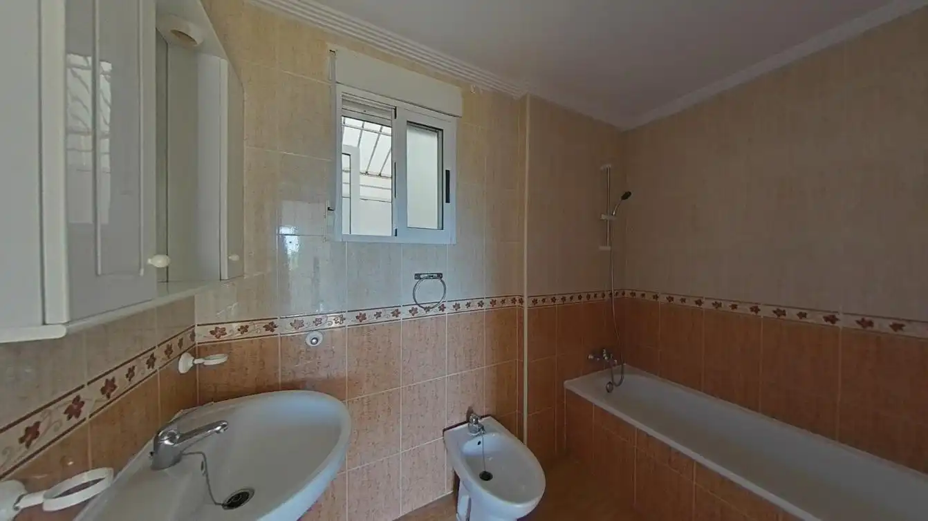 Bany de Pis en venda en Orihuela amb Piscina