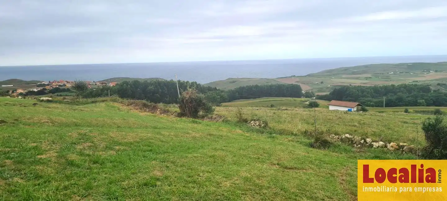 Residencial en venda en Suances
