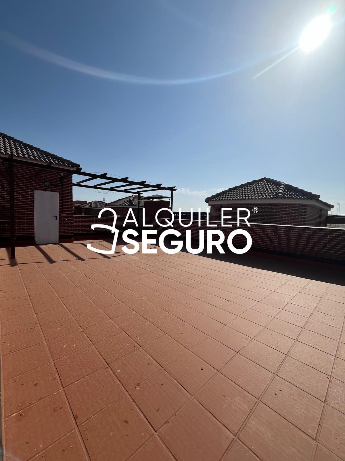 Terrace of Flat to rent in Yuncler  with Heating, Terrace and Swimming Pool