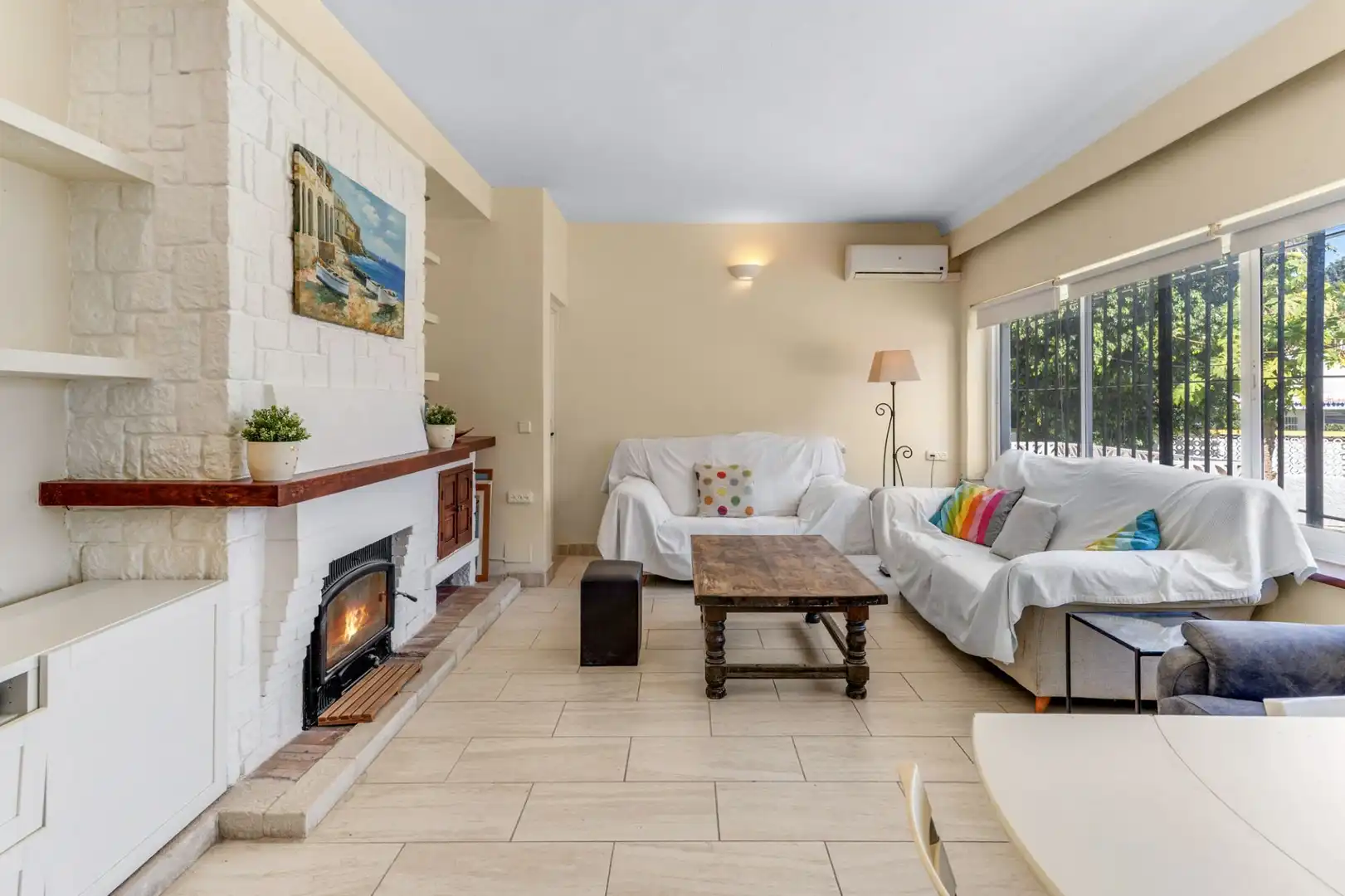 Living room of Houses for sale in Benalmádena  with Air Conditioner, Private garden and Swimming Pool