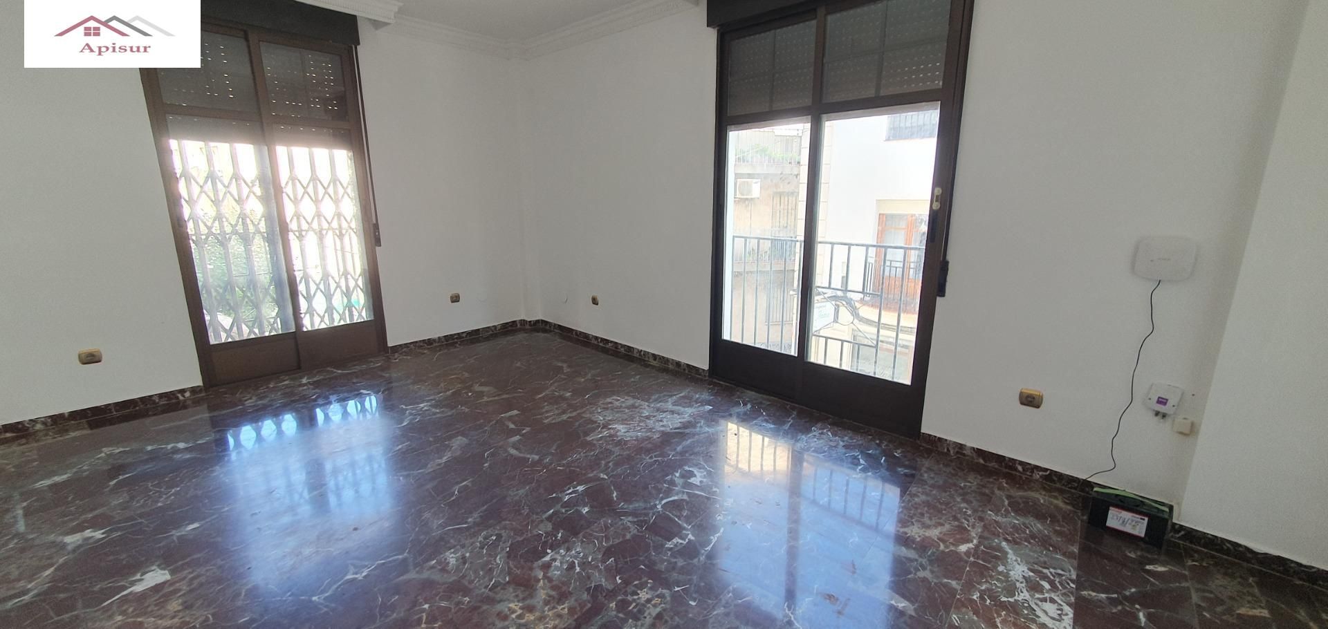 Flat to rent in  Jaén Capital  with Air Conditioner, Heating and Balcony