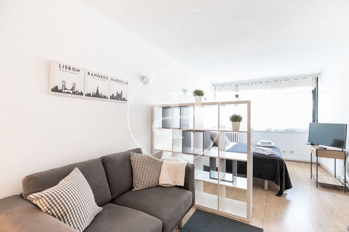 Habitación de Piso de alquiler en  Barcelona Capital con Aire acondicionado, Calefacción y Amueblado