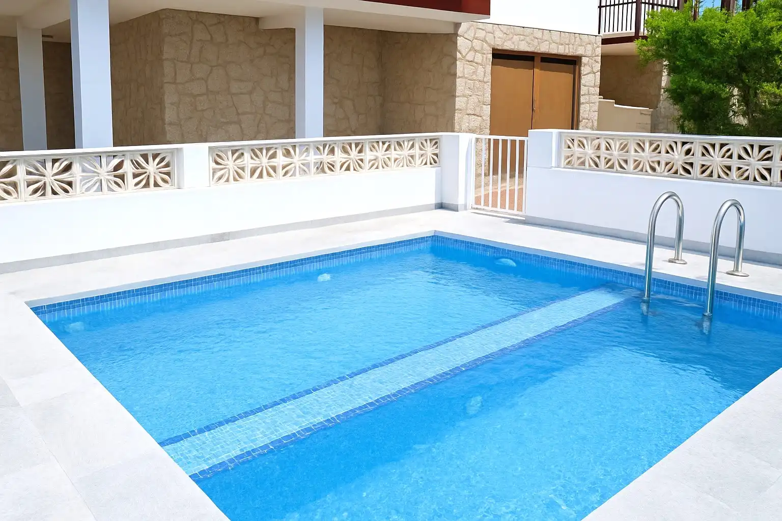 Schwimmbecken von Haus oder Chalet zur Miete in Peñíscola / Peníscola mit Privatgarten, Terrasse und Möbliert