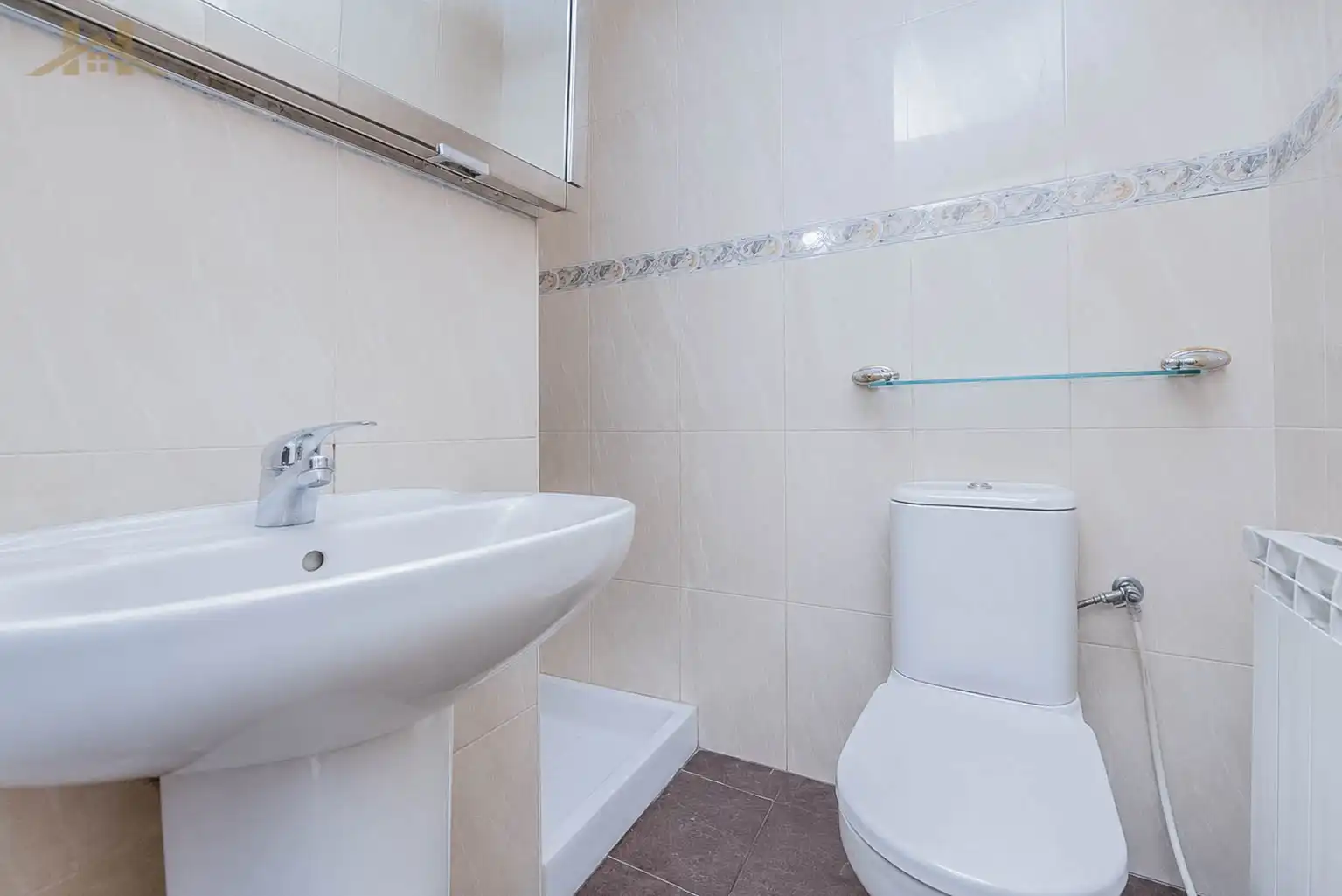 Baño de Dúplex en venta en Valdemorillo con Calefacción, Terraza y Balcón