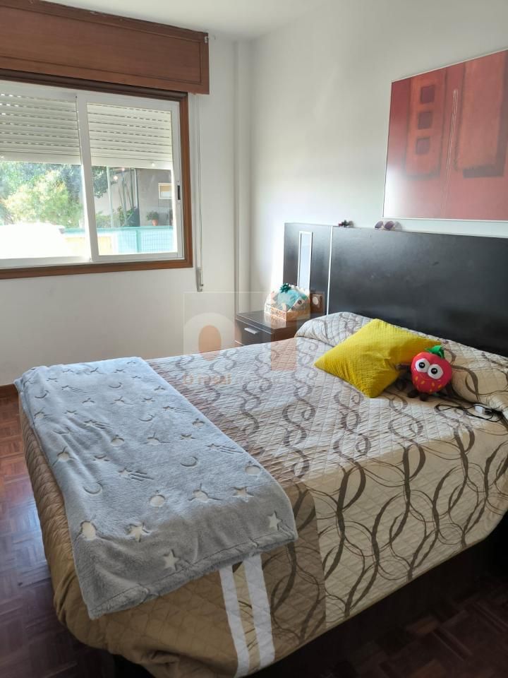 Bedroom of Apartment for sale in Moaña  with Heating, Parquet flooring and Furnished