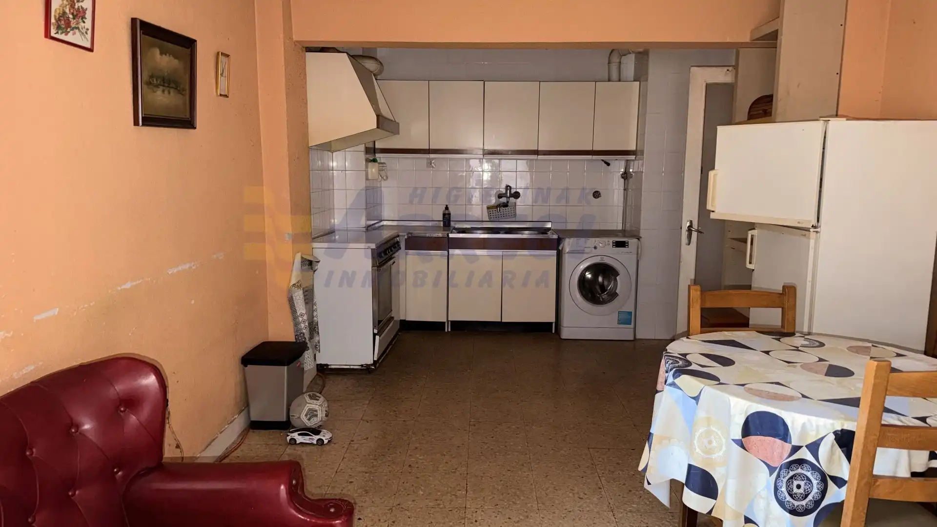 Flat with lift for sale in tiburzio anitua