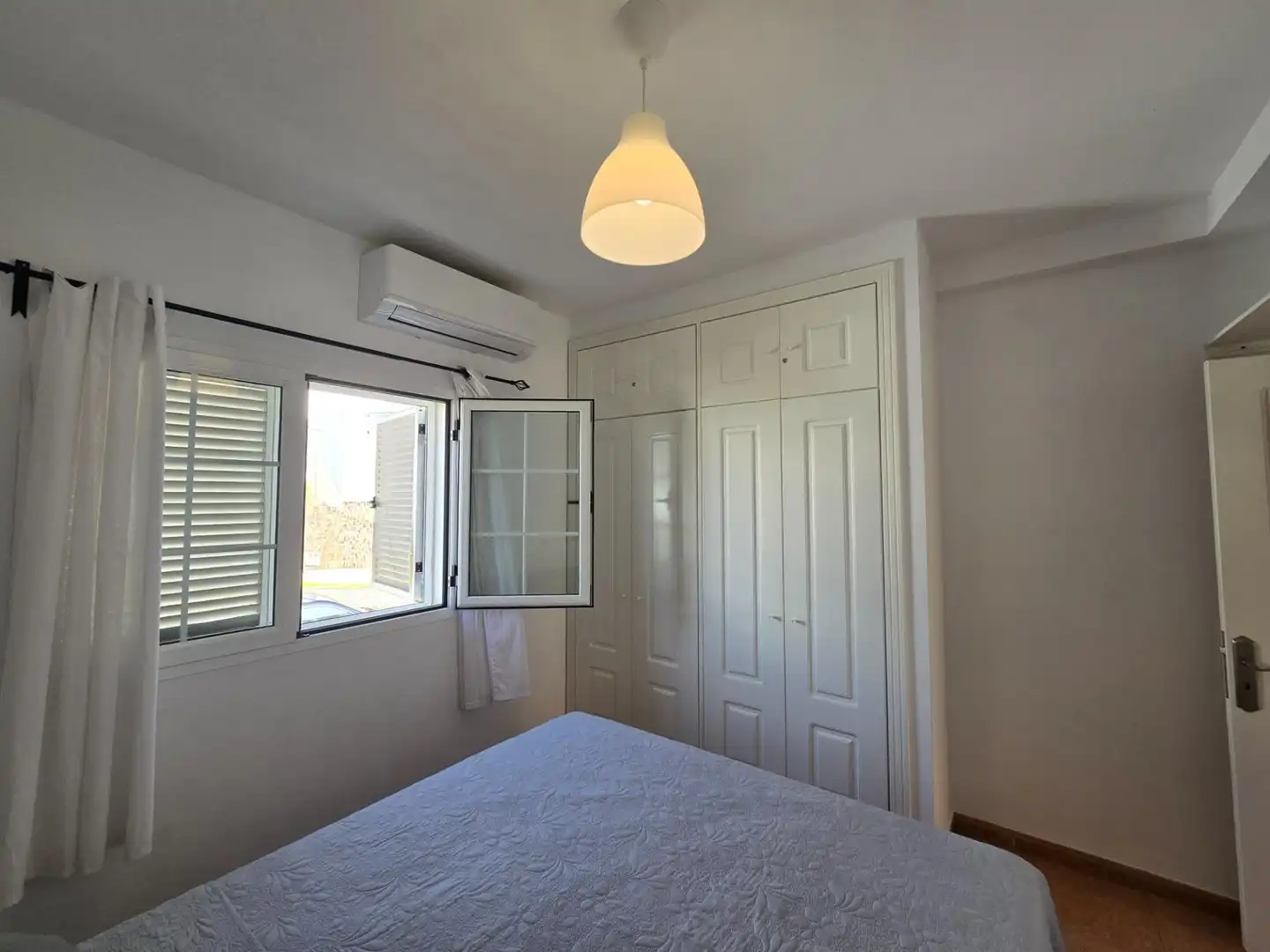 Habitación de Apartamento de alquiler en Mogán con Amueblado, Balcón y Piscina comunitaria