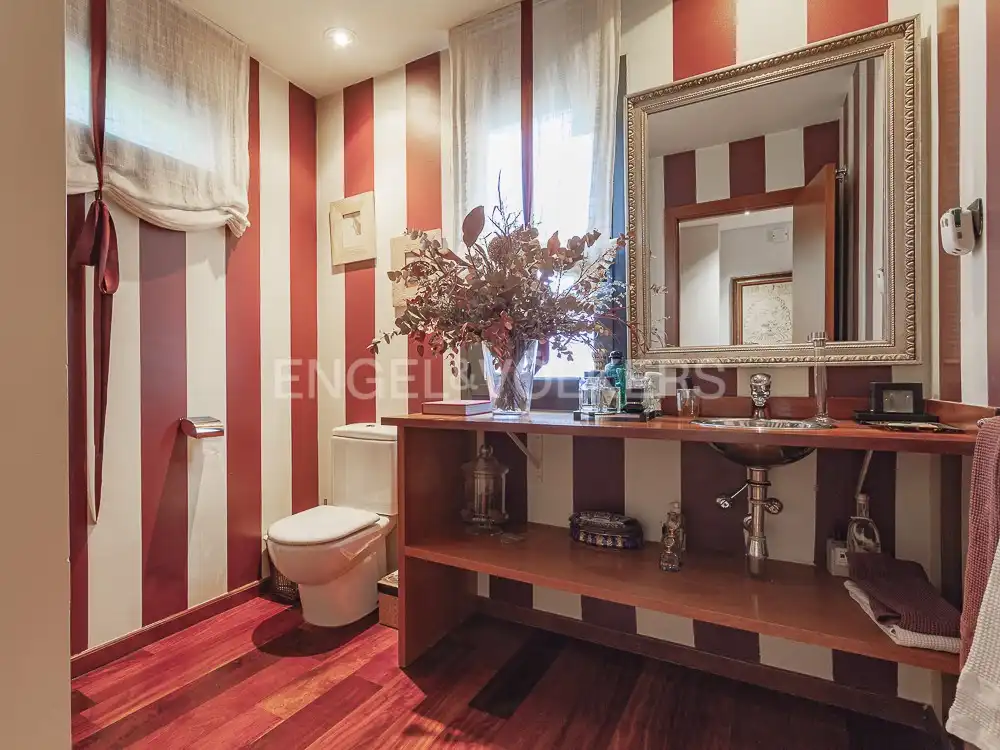 Baño de Casa o chalet en venta en Barcelona con Aire acondicionado, Calefacción y Jardín privado