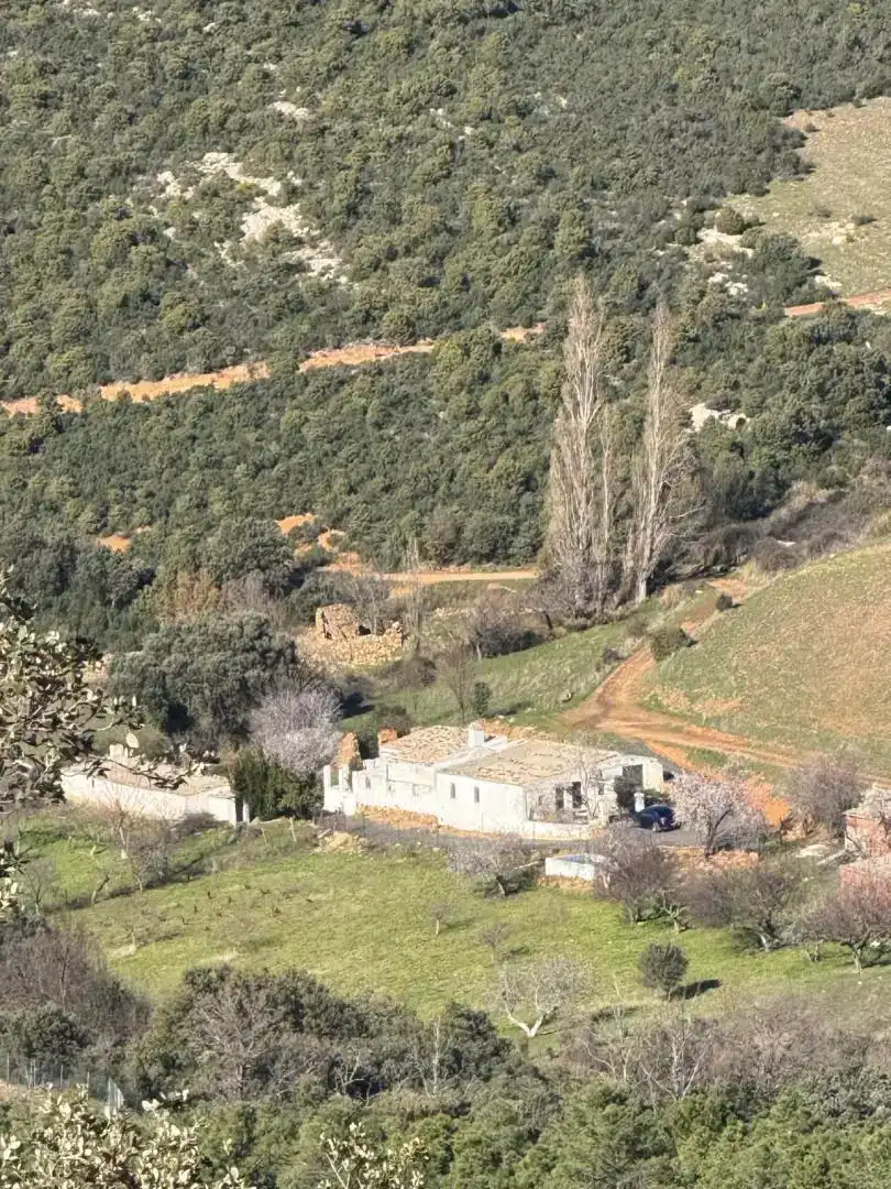 Vista exterior de Finca rústica en venda en Navahermosa amb Moblat