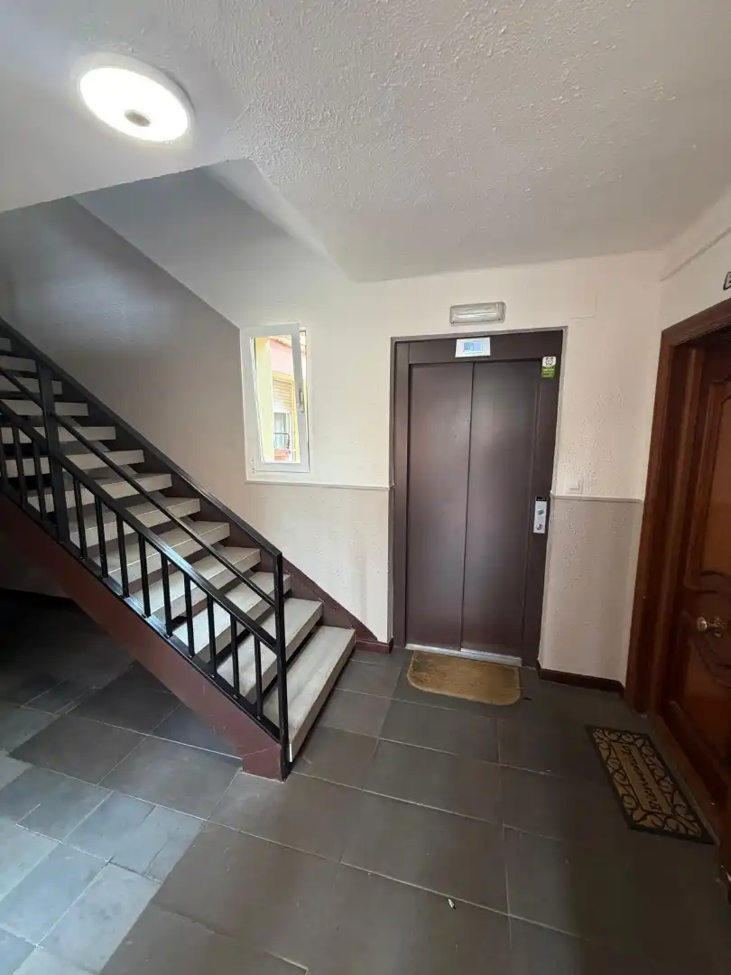 Piso de alquiler en Santander con Calefacción, Amueblado y Horno