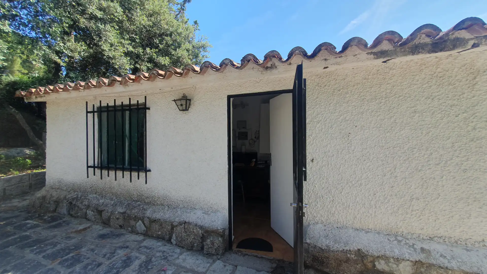 Vista exterior de Casa o xalet en venda en Valdemorillo amb Calefacció, Jardí privat i Terrassa