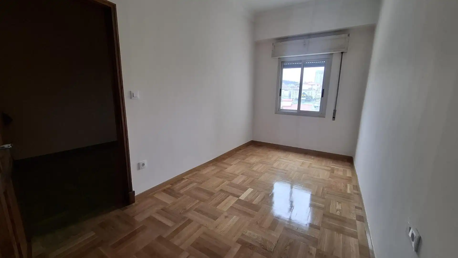 Bedroom of Flat for sale in Ourense Capital   with Parquet flooring, Storage room and Balcony