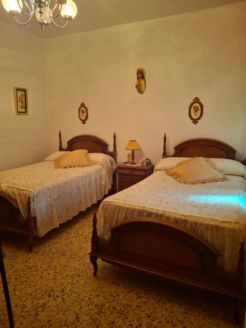Habitación de Piso en venta en La Puebla de Almoradiel con Calefacción, Terraza y Amueblado