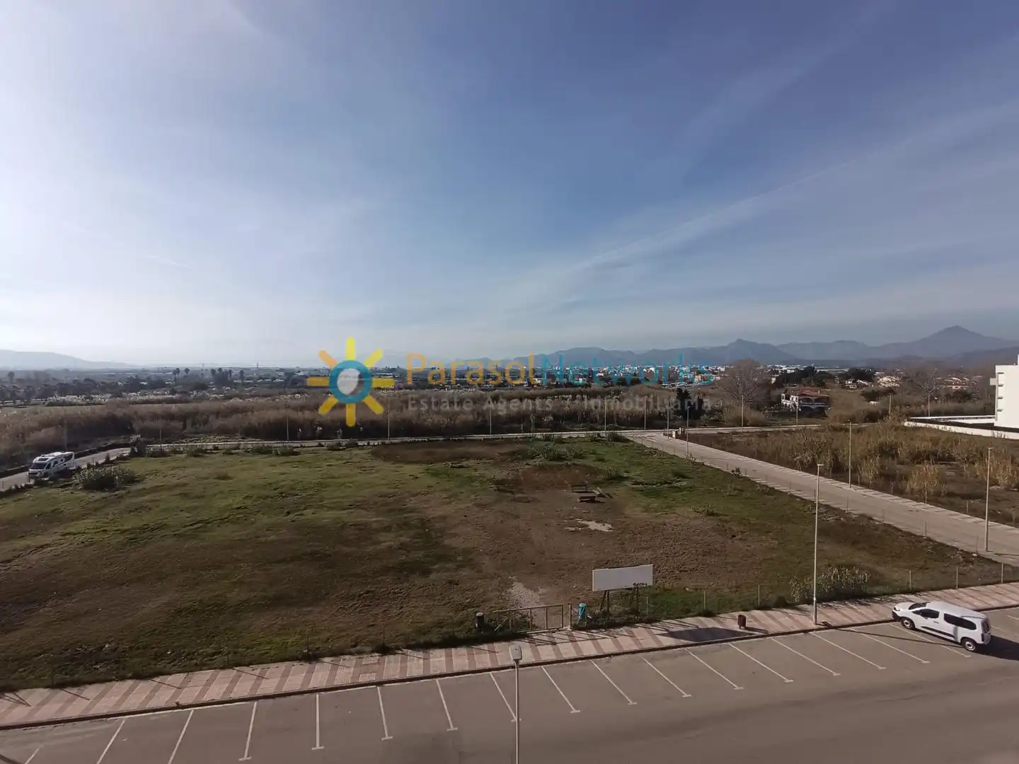 Maisonette zur Miete in Daimús mit Abstellraum und Gemeinschaftspool