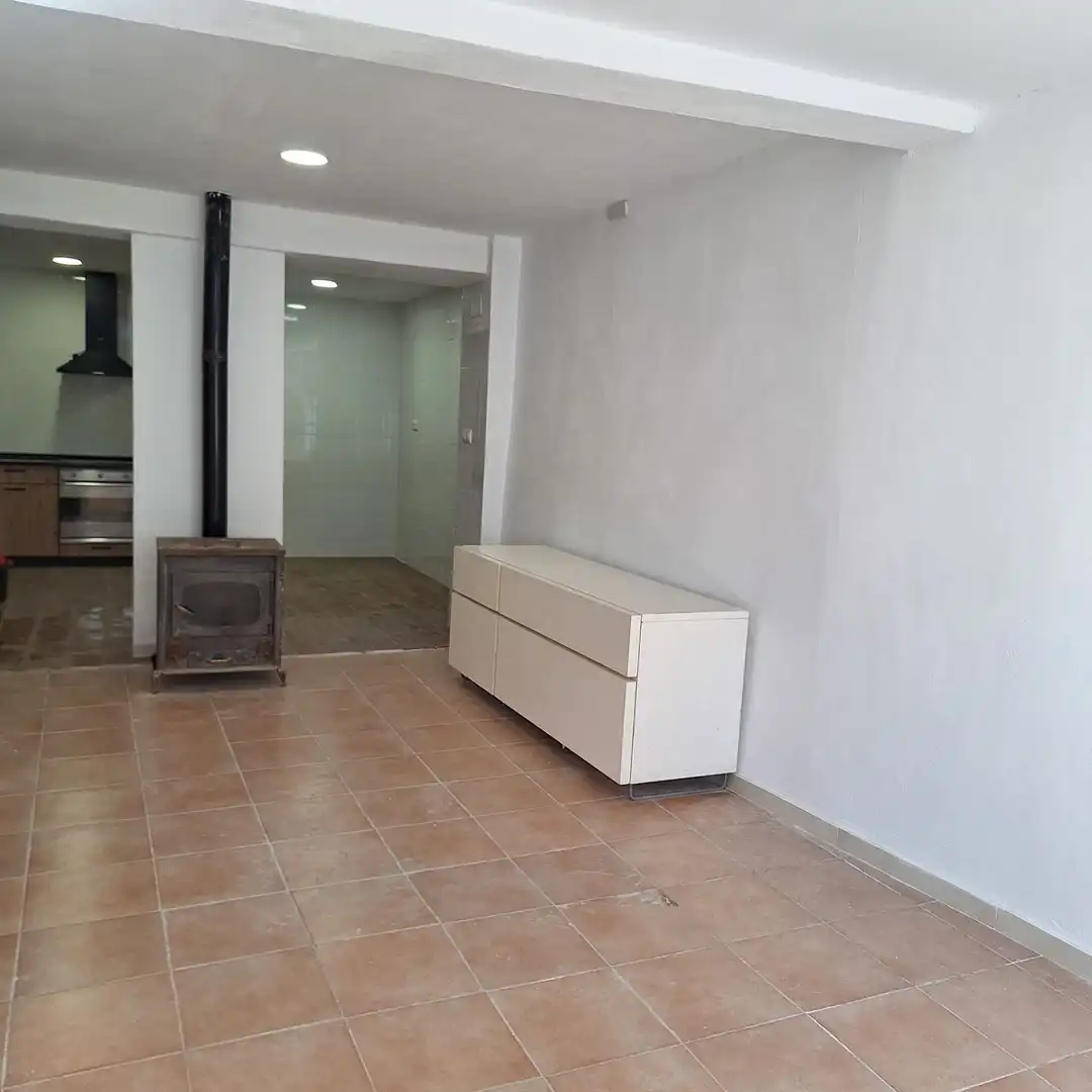 Duplexes for sale in Sax
