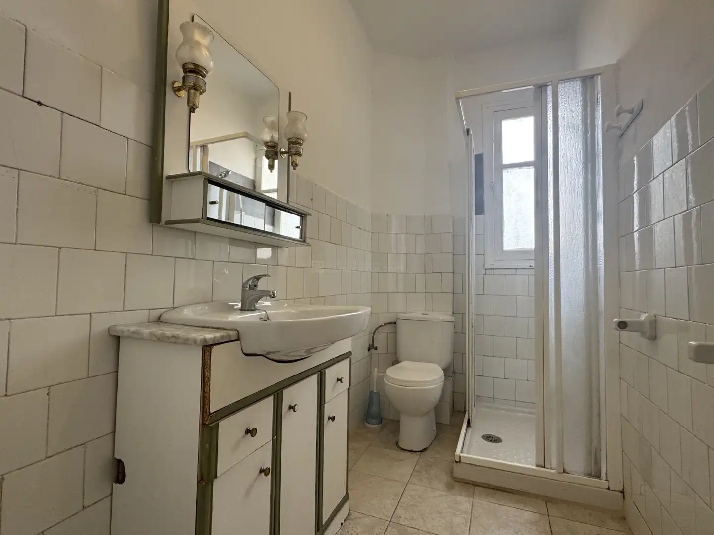 Baño de Piso en venta en  Logroño con Calefacción