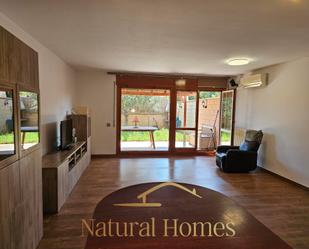 Living room of Single-family semi-detached to rent in Sant Vicenç de Montalt  with Air Conditioner