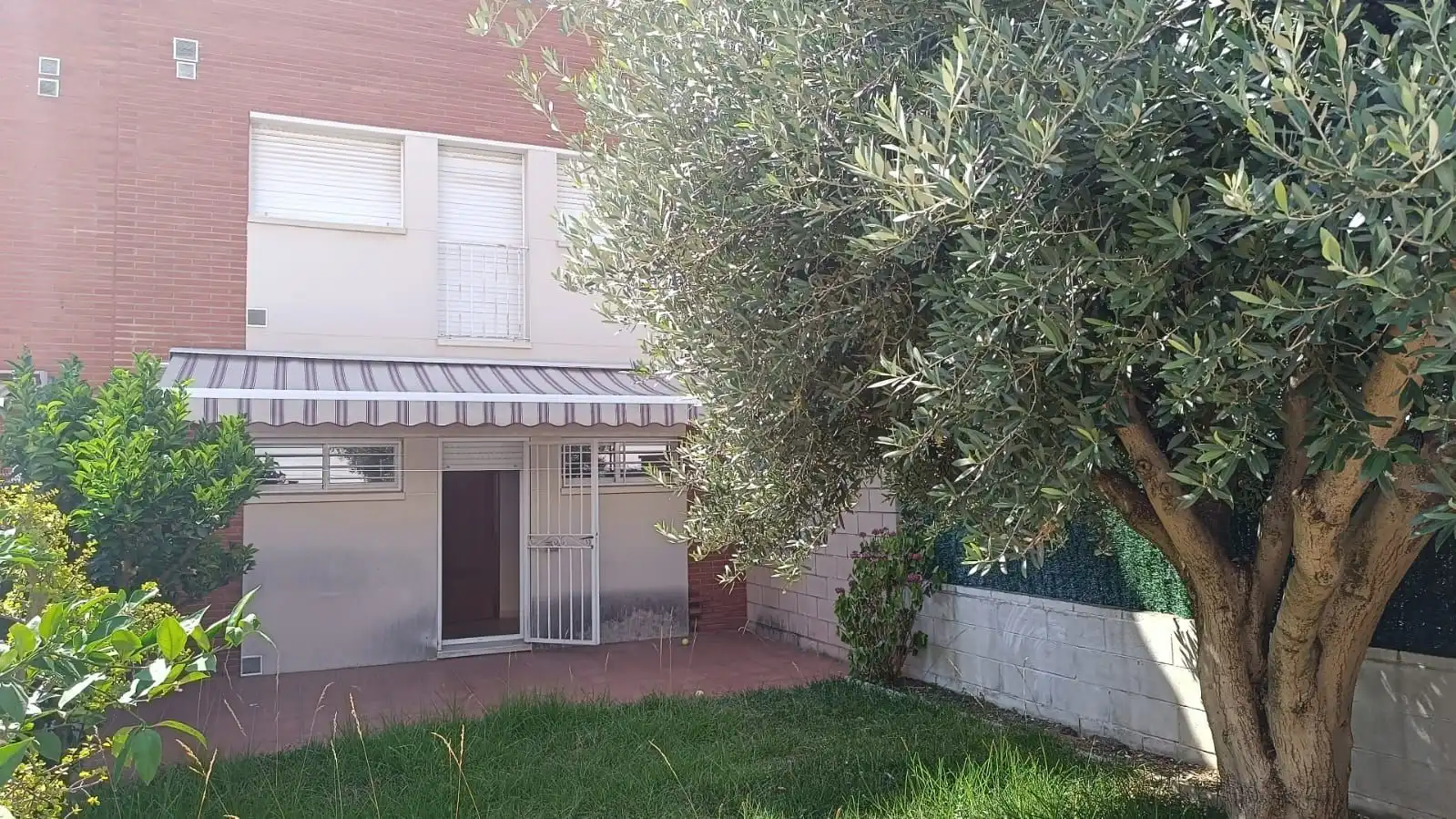 Jardí de Casa adosada en venda en Vilanova i la Geltrú amb Calefacció i Jardí privat