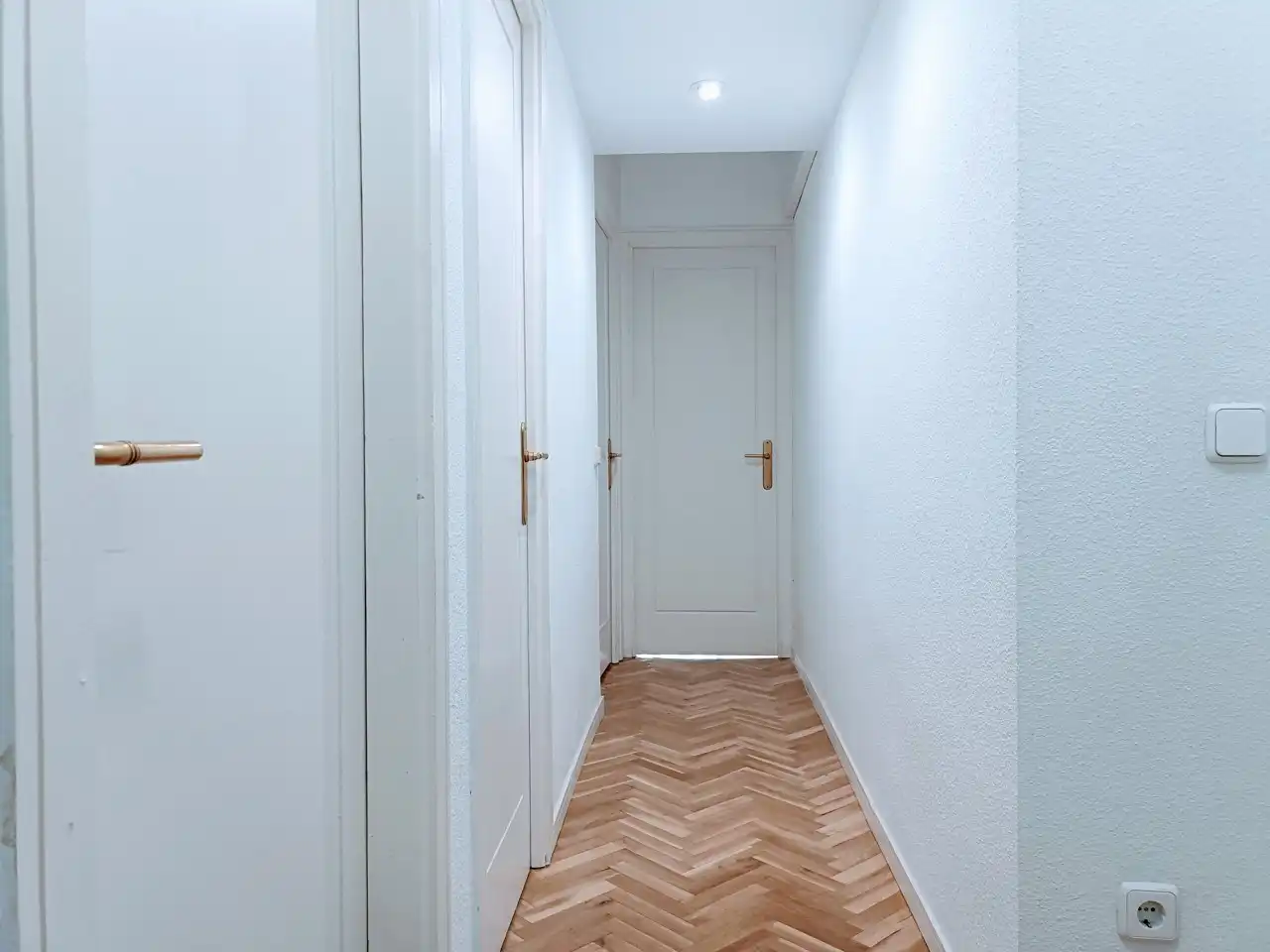 Wohnung zur Miete in Madrid mit Klimaanlage, Heizung und Parkett