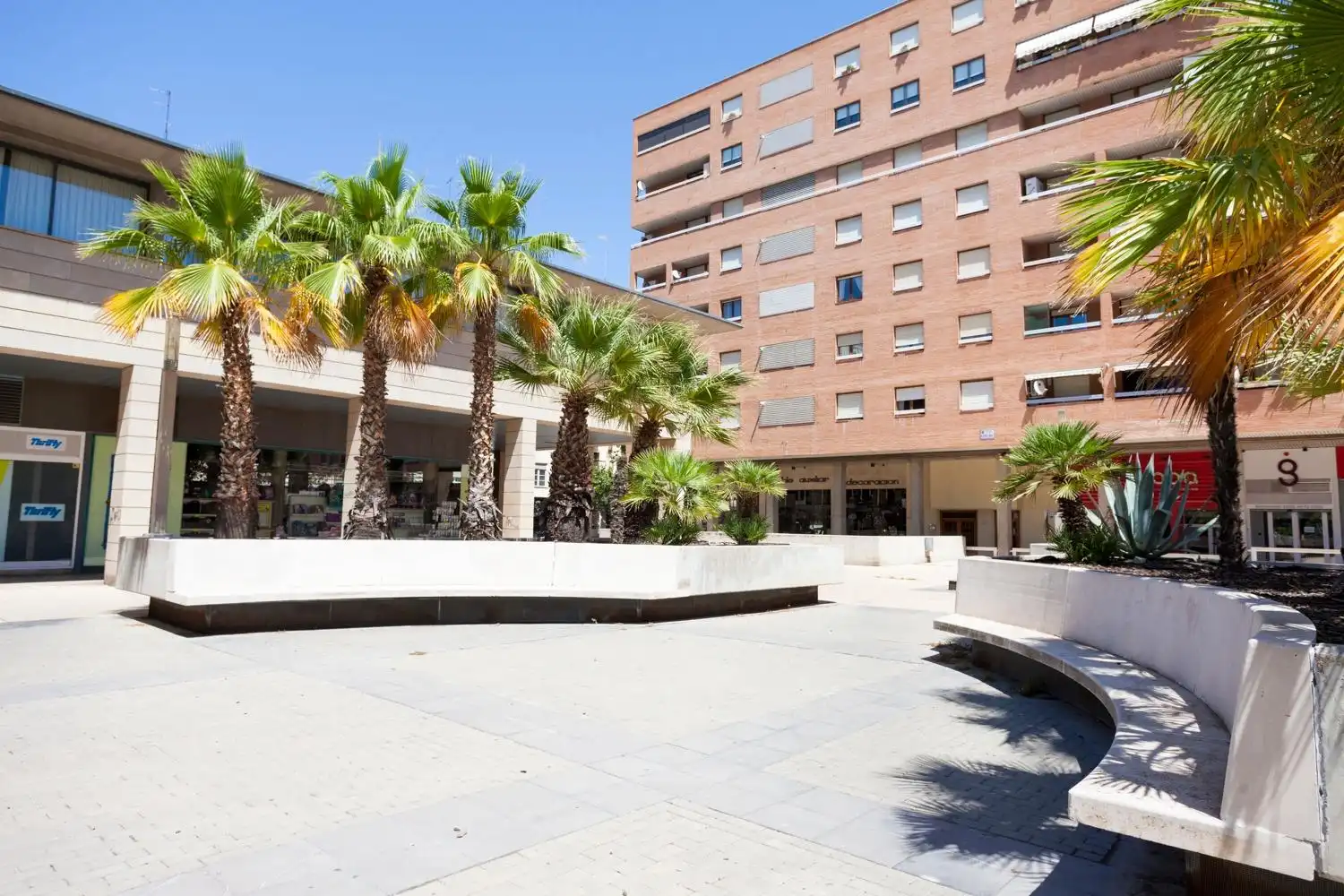 Vista exterior de Piso en venta en Zaragoza con Calefacción y Balcón