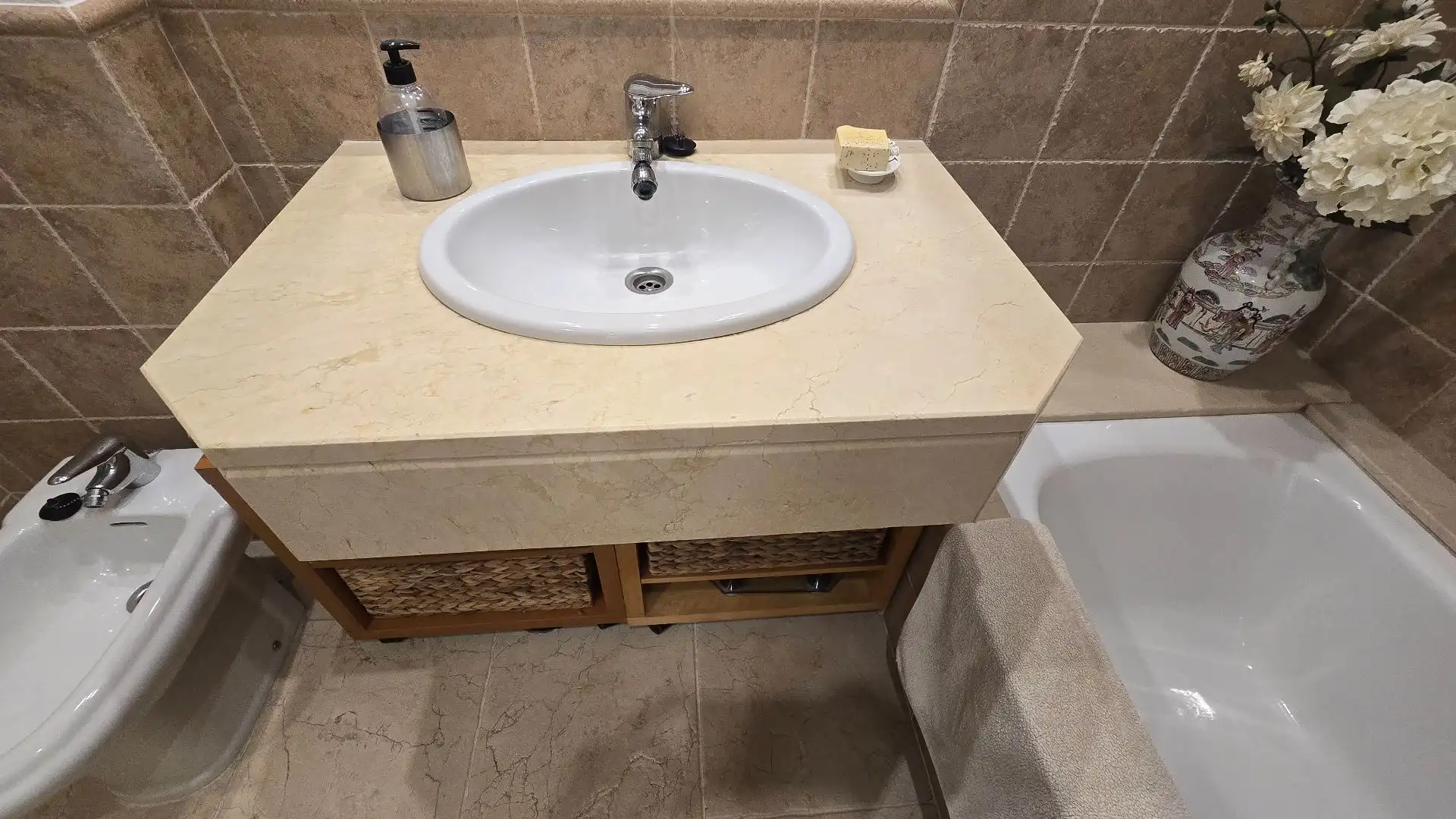 Piso con piscina en venta en Pico de Alcazaba 21, imagen 33