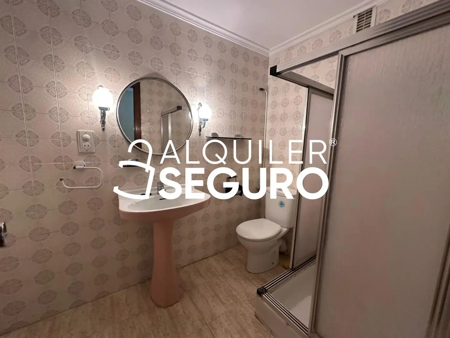 Baño de Piso de alquiler en Valencia con Aire acondicionado y Amueblado