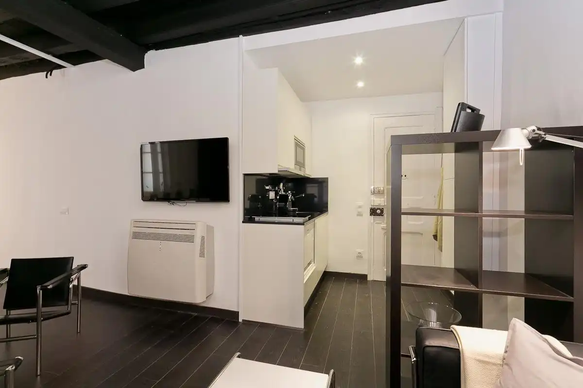 Sala d'estar de Pis en venda en Barcelona amb Aire condicionat, Calefacció i Balcó
