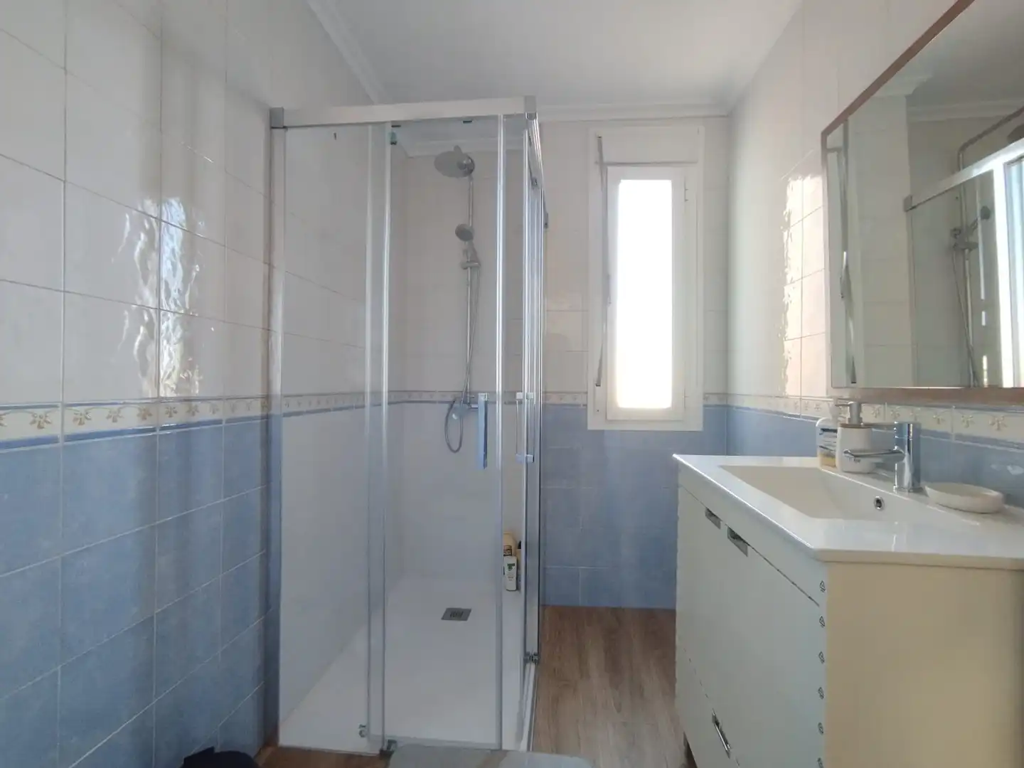 Baño de Piso en venta en Tomelloso con Aire acondicionado, Calefacción y Terraza