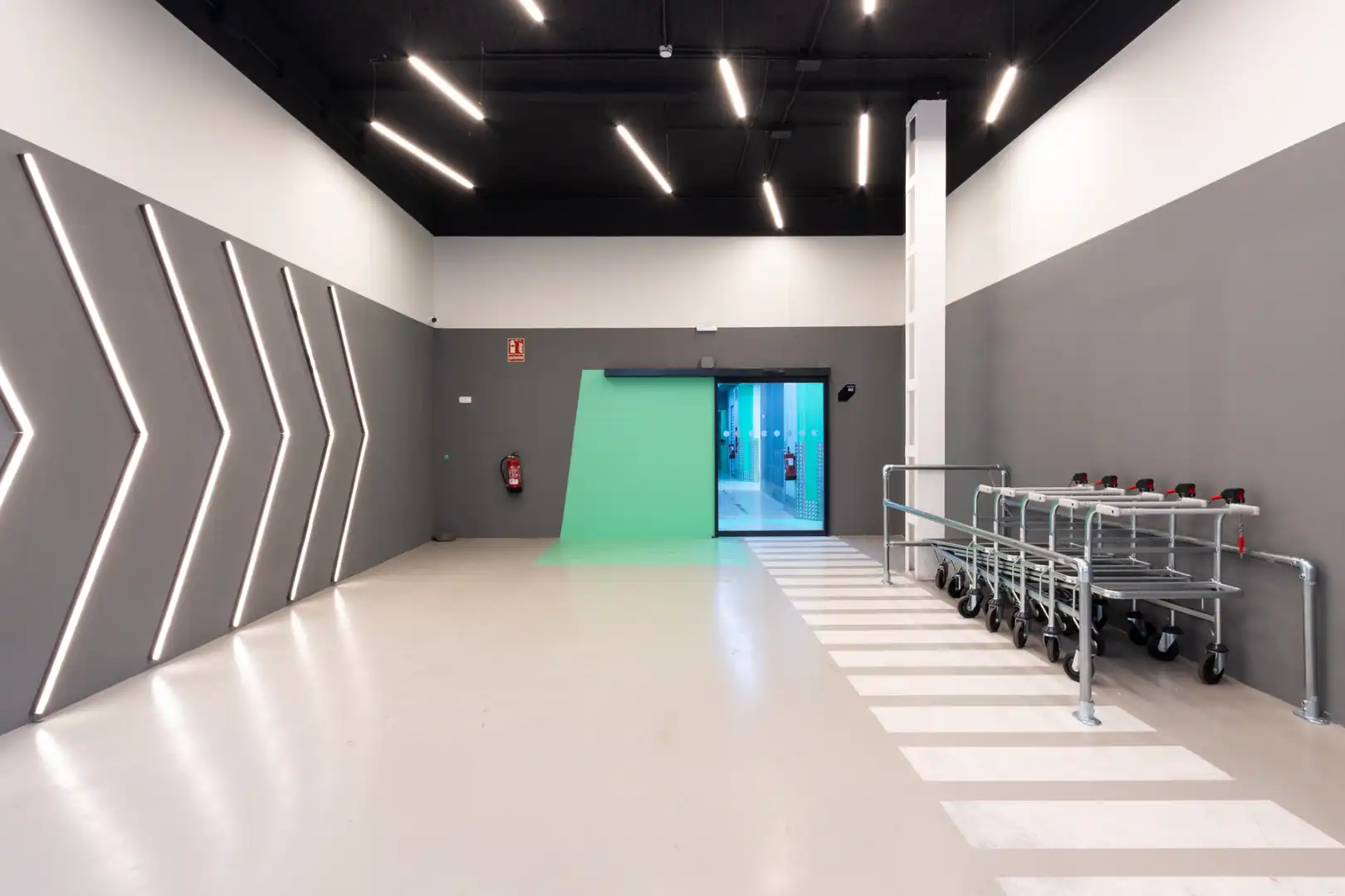 Garage zur Miete in Madrid mit Alarm