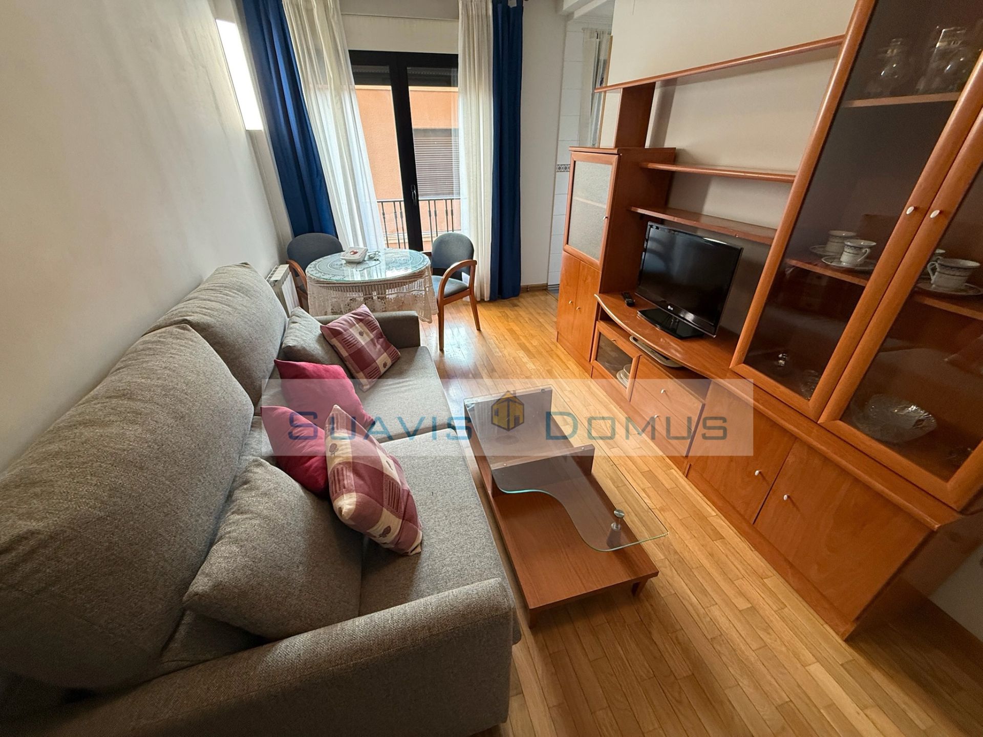 Wohnzimmer von Wohnungen miete in Zamora Capital  mit Heizung, Parkett und Möbliert