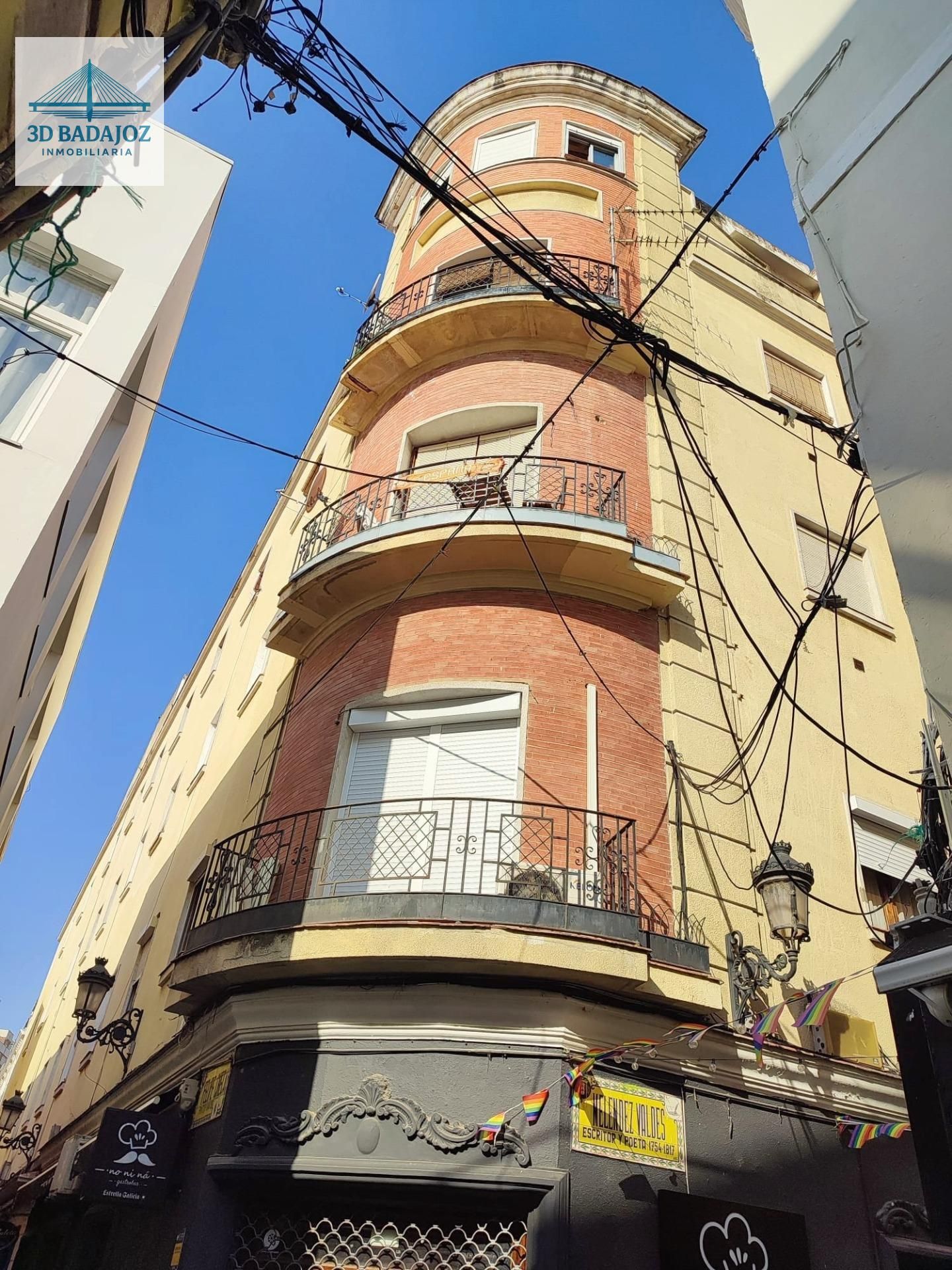 Vista exterior de Apartament en venda en Badajoz Capital amb Aire condicionat i Balcó