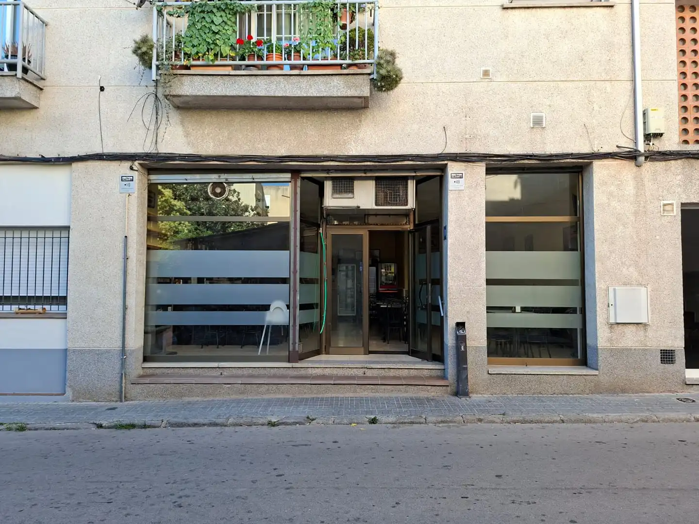 Exterior view of Commercial properties for sale in Llinars del Vallès  with Air Conditioner, Heating and Furnished