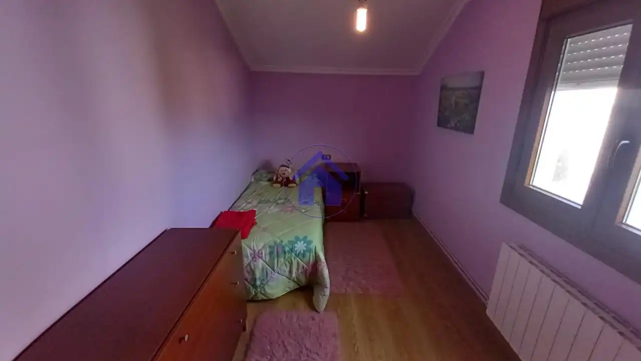 Bedroom of Houses for sale in Vigo   with Heating, Private garden and Parquet flooring