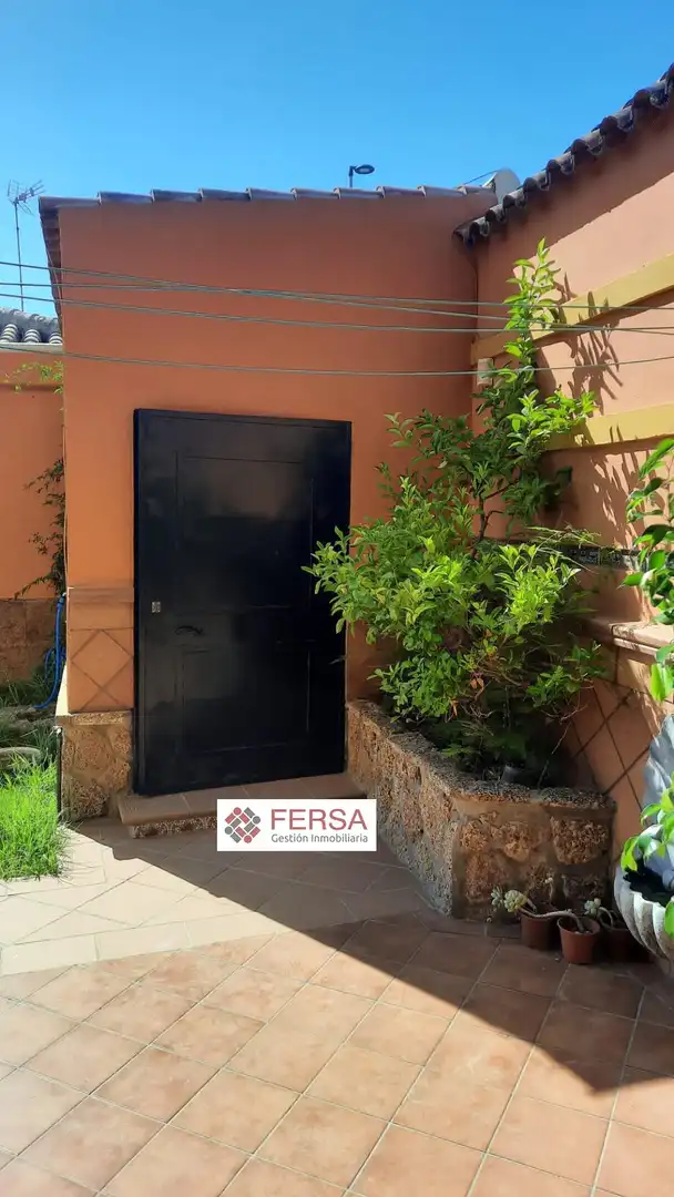 Jardí de Casa adosada en venda en El Puerto de Santa María amb Aire condicionat, Calefacció i Jardí privat
