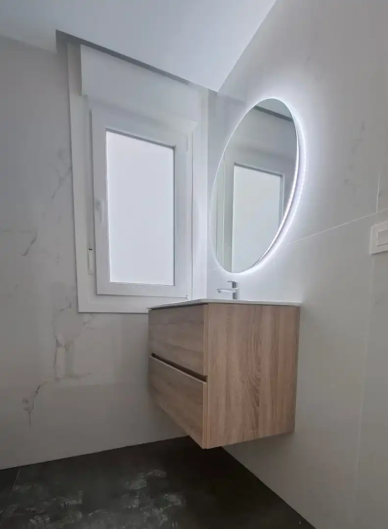 Baño de Piso en venta en Ribeira con Calefacción, Parquet y Trastero