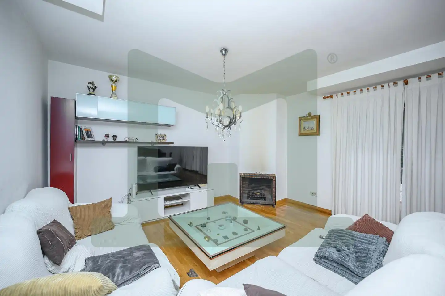 Sala d'estar de Casa o xalet en venda en Villanueva del Pardillo amb Aire condicionat, Calefacció i Jardí privat