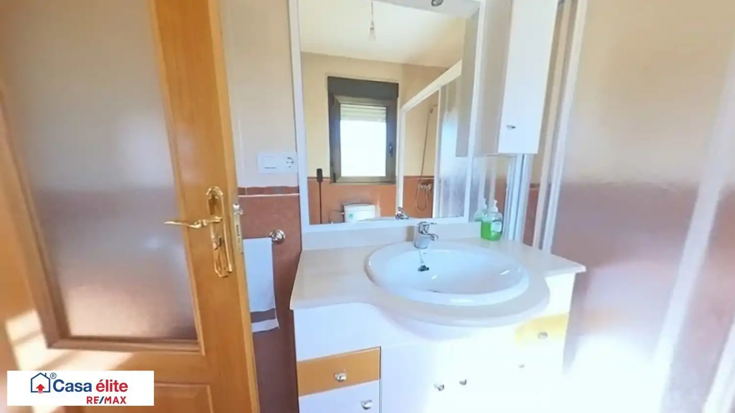 Bany de Casa o xalet en venda en Valderrey amb Calefacció, Terrassa i Traster