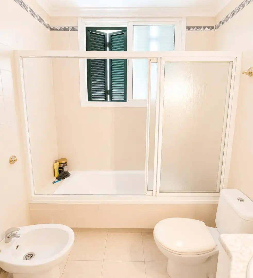 Bathroom of Duplexes for sale in Sevilla  with Air Conditioner and Terrace