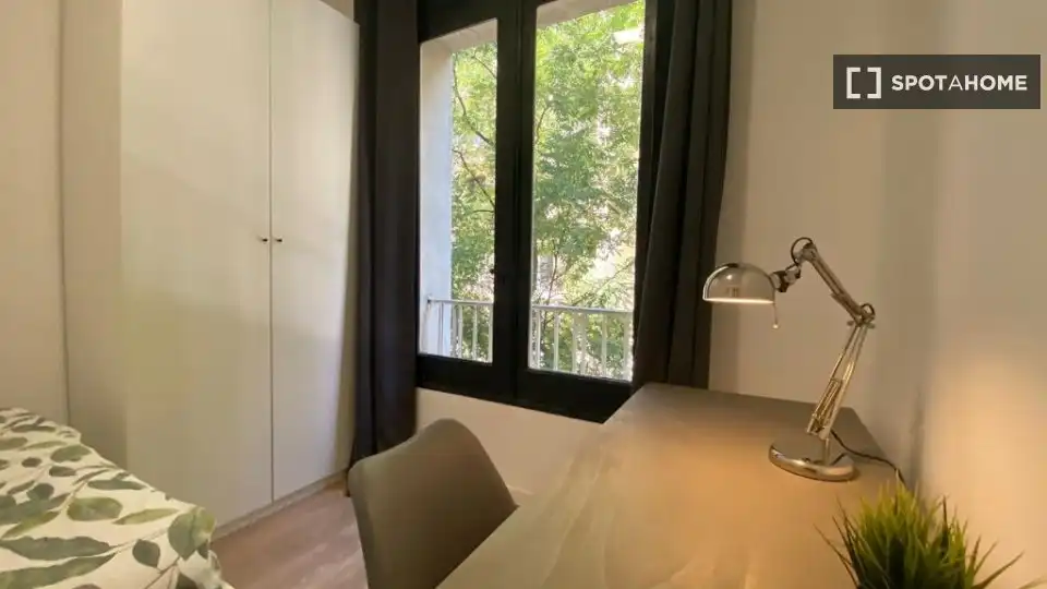 Habitación de Piso para compartir en Madrid con Aire acondicionado, Calefacción y Terraza