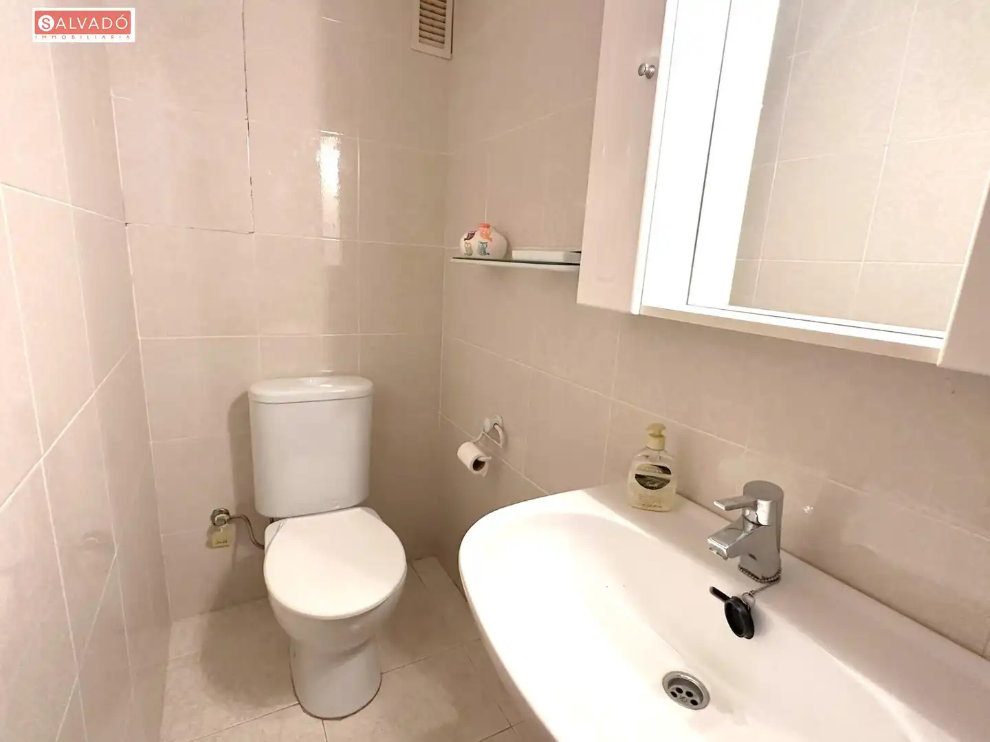 Baño de Planta baja en venta en Calafell con Terraza, Trastero y Amueblado