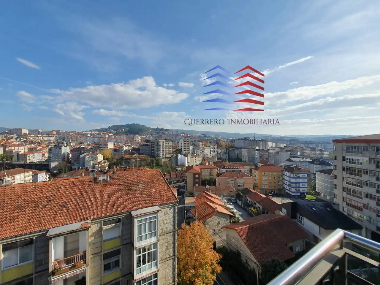 Außenansicht von Wohnung zur Miete in Ourense Capital  mit Heizung, Parkett und Terrasse