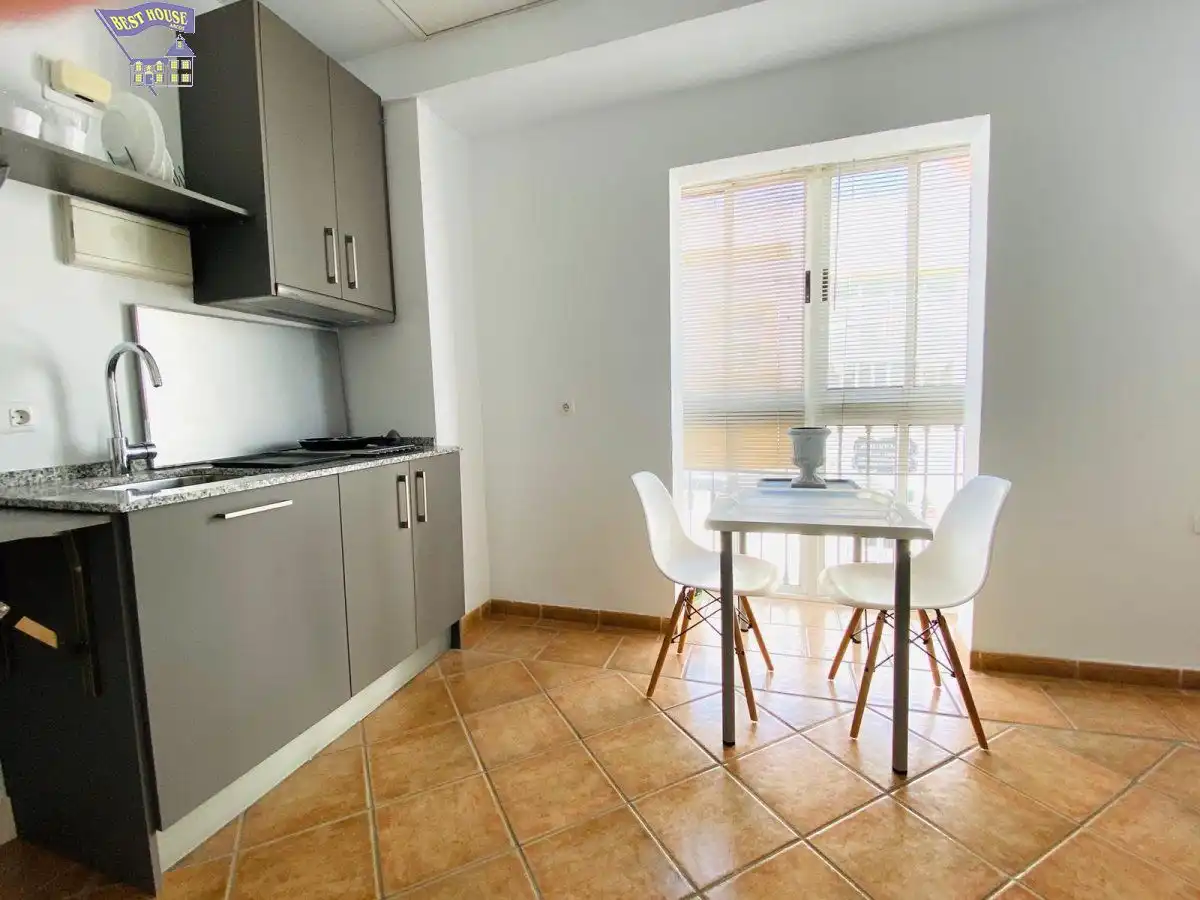 Cuina de Apartament de lloguer en Arcos de la Frontera amb Aire condicionat, Terrassa i Moblat