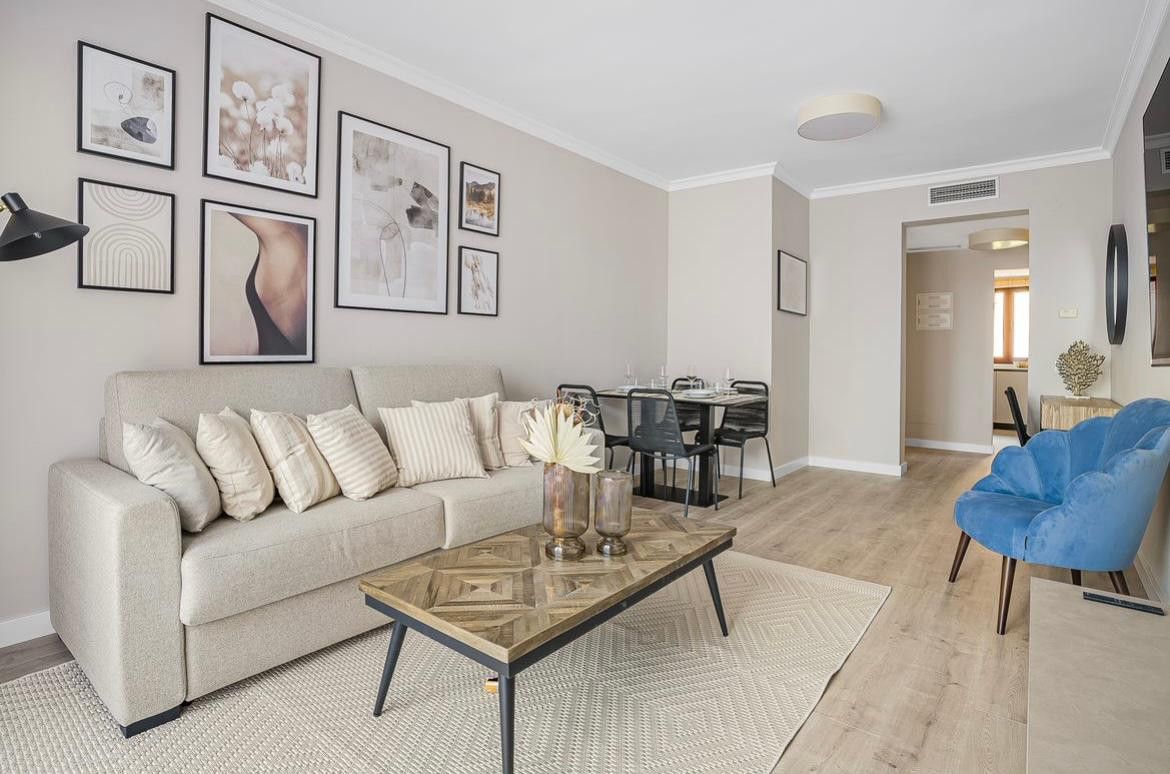 Living room of Attic to rent in Estepona  with Air Conditioner, Heating and Terrace