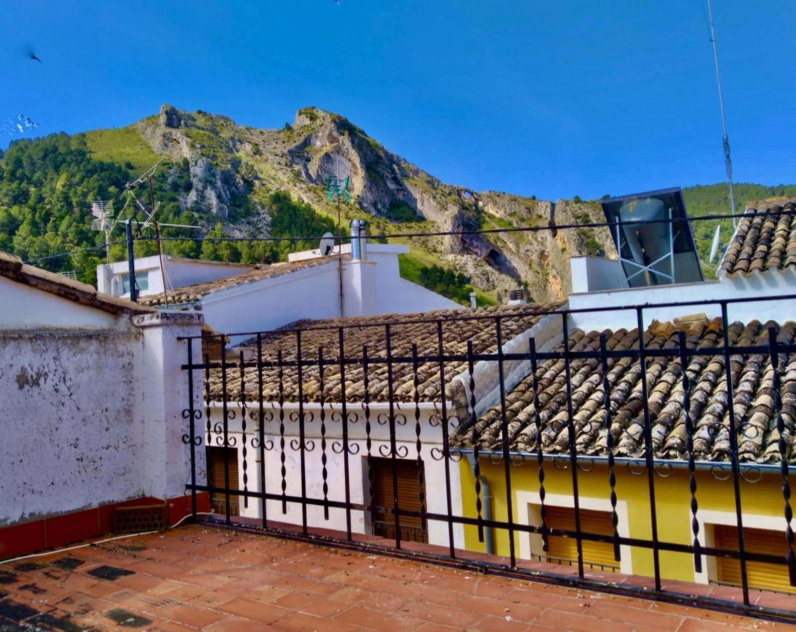 Vista exterior de Casa o xalet en venda en Penàguila amb Calefacció, Terrassa i Traster