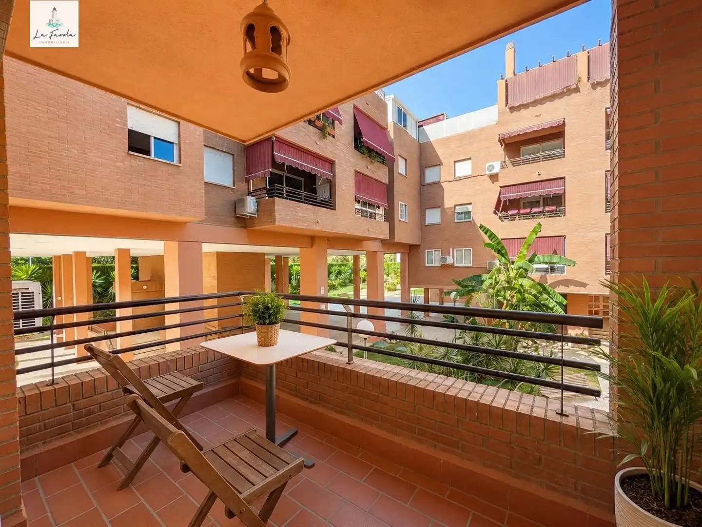 Terrassa de Pis per a compartir en Teatinos - Universidad