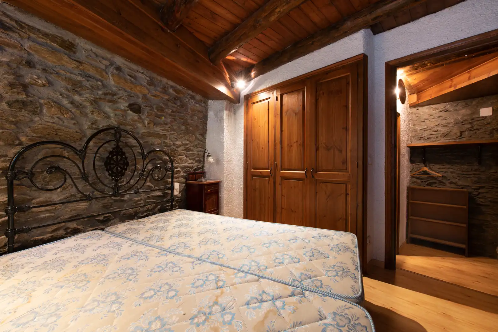 Dormitori de Finca rústica en venda en Bolvir amb Calefacció, Jardí privat i Parquet
